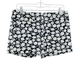 Ann Taylor Signature White Floral on Navy Cotton Blend Classic Shorts 6P
